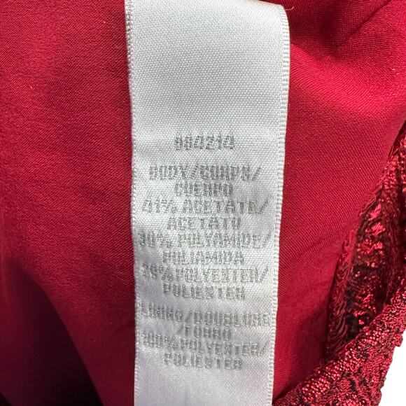 THEIA Red 3/4 Bell Sleeve Textured Floral Pattern Scoop Neck Sheath Dress Size 6 - Picture 5 of 8